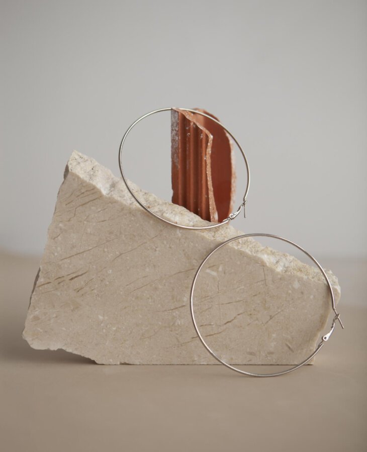 Classic large earrings