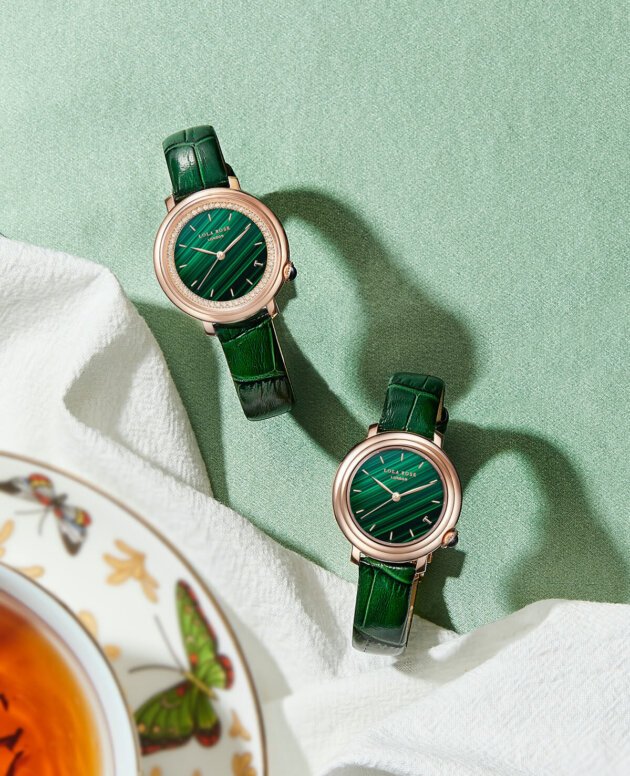 Leather strap watch